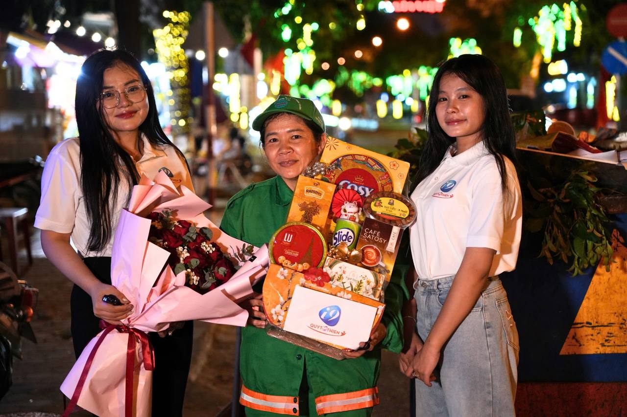 Biểu tượng hỗ trợ đa ngôn ngữ của win79 club